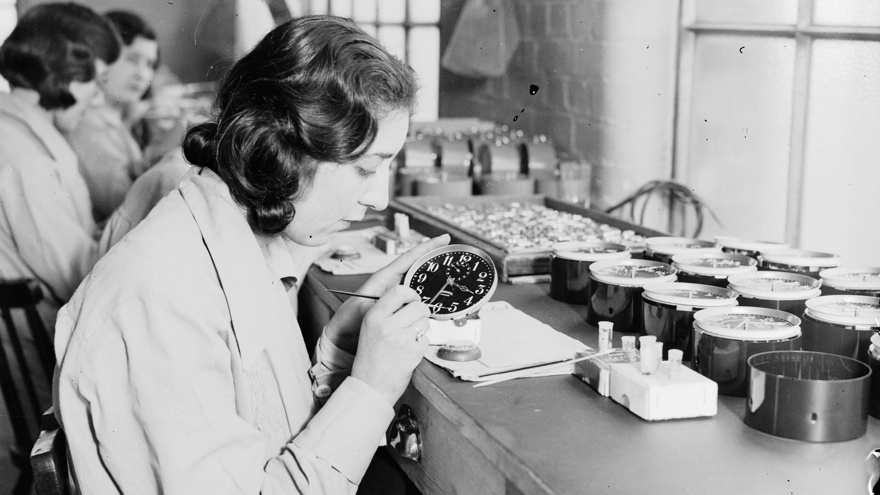 Radium Girls: a história sombria por trás dos mostradores luminosos
